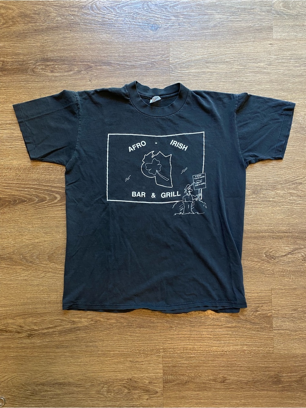 Vintage Afro Irish Bar & Grill Graphic Tee - Black